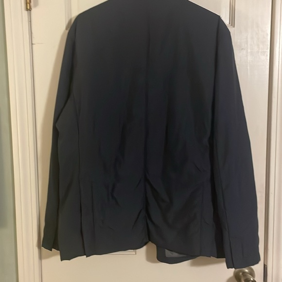 UNTUCKit jacket/ sportcoat - Picture 8 of 10
